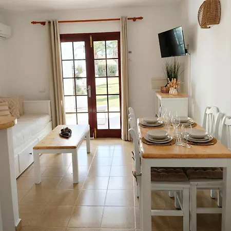 La Casita D'alesan - Chill With Pool, 5min To Playa Apartamento *